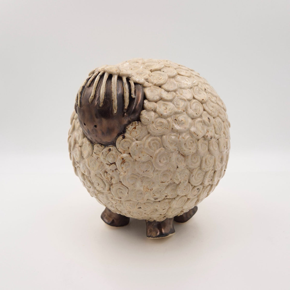 Får sandfarvet - 22 cm