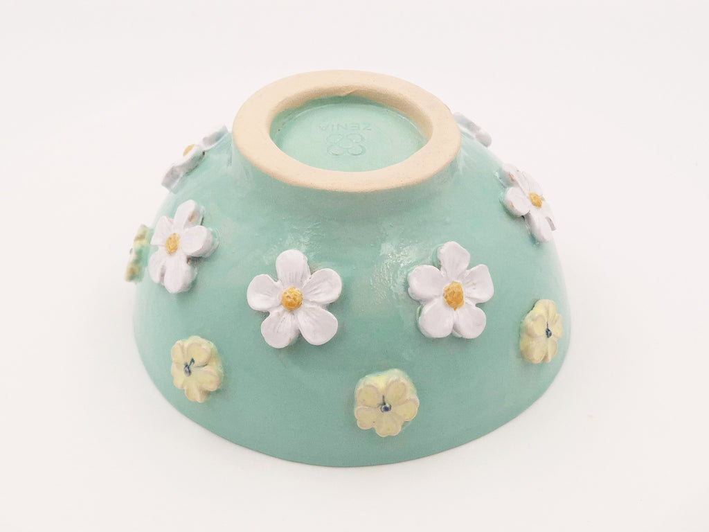 Keramisk Skål med Pastelblomster – Håndopbygget (Ø14 cm)